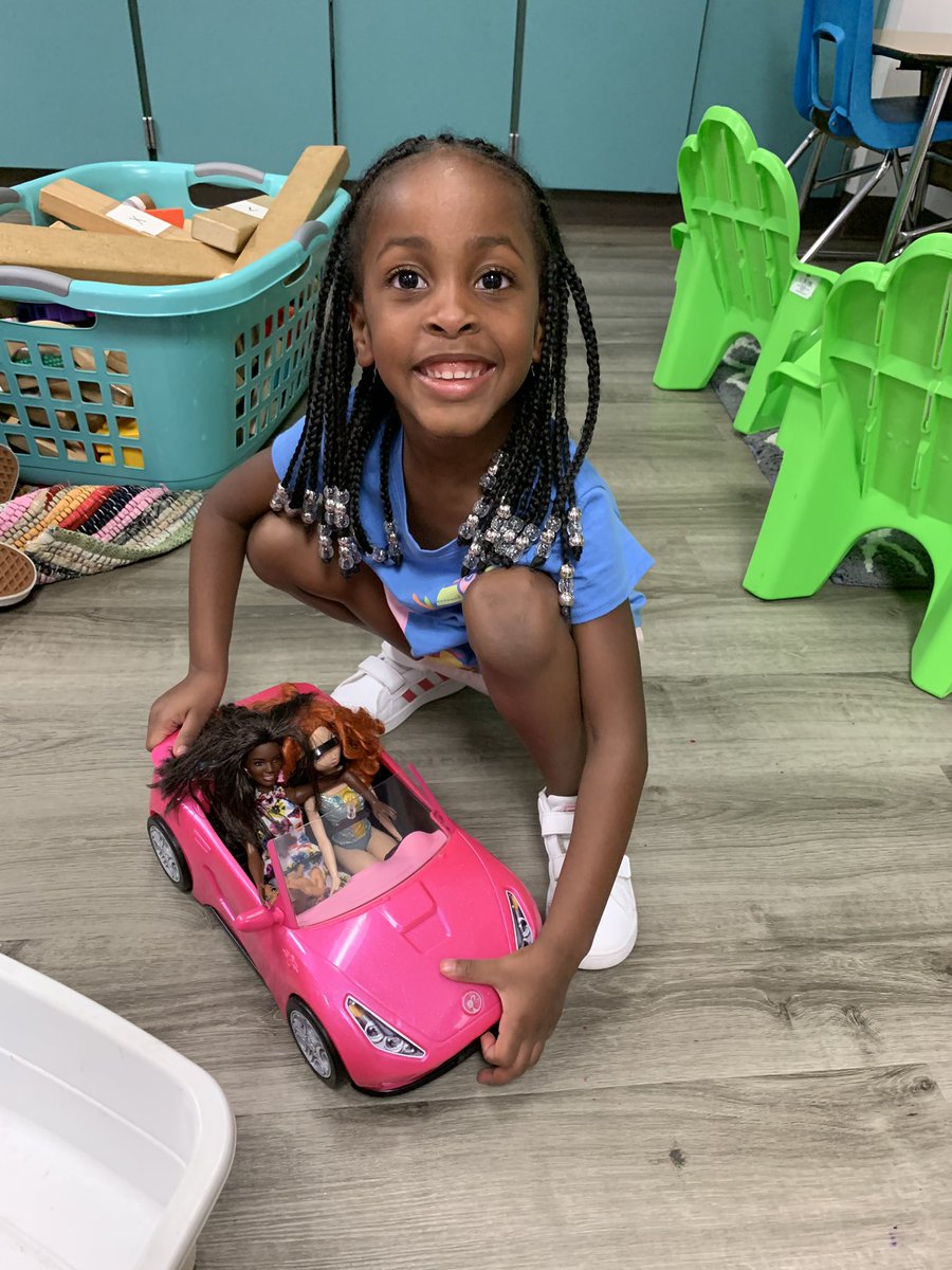 MrsWhite_PreK's tweet photo. My Pre-K friends are having so much fun playing and learning! #playtolearntoplay #bethelight @HumbleISD_LLE @HumbleISD_PREK https://t.co/LSQCMm6i7J