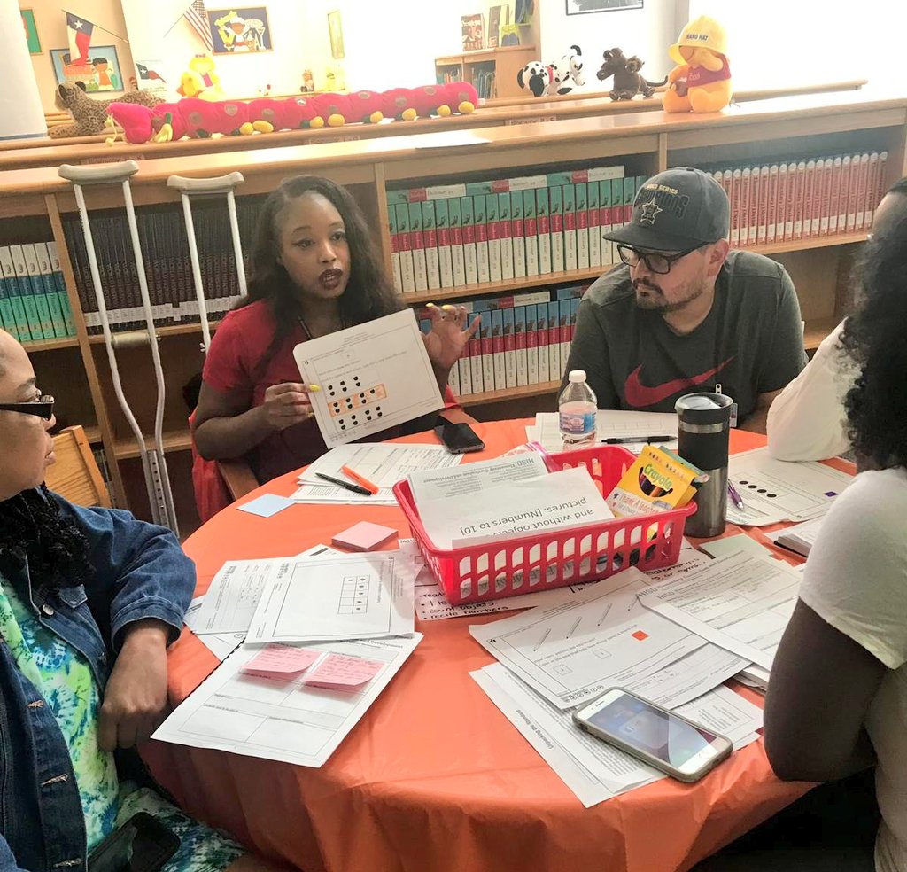 nperez10's tweet photo. When @HISD_ElemMath Teachers Come Together to Collaborate, Norm &amp; Model Effective Practices, Content Strategies, &amp; First Instruction, it's Simply Amazing!
Way to Set the Bar High @SouthArea_HISD &amp; @HISDEastArea Math Teams!
#KidsDeserveIt
#HISDMath
#HISDPreService19
#HISDEmpowers https://t.co/nMBIDTVODH