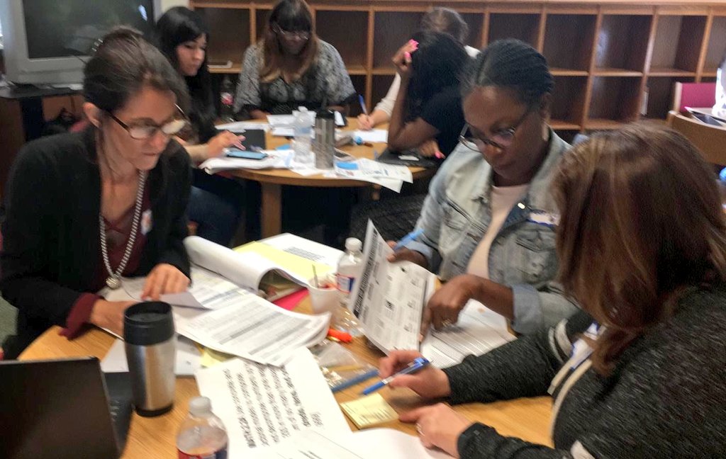 nperez10's tweet photo. When @HISD_ElemMath Teachers Come Together to Collaborate, Norm &amp; Model Effective Practices, Content Strategies, &amp; First Instruction, it's Simply Amazing!
Way to Set the Bar High @SouthArea_HISD &amp; @HISDEastArea Math Teams!
#KidsDeserveIt
#HISDMath
#HISDPreService19
#HISDEmpowers https://t.co/nMBIDTVODH