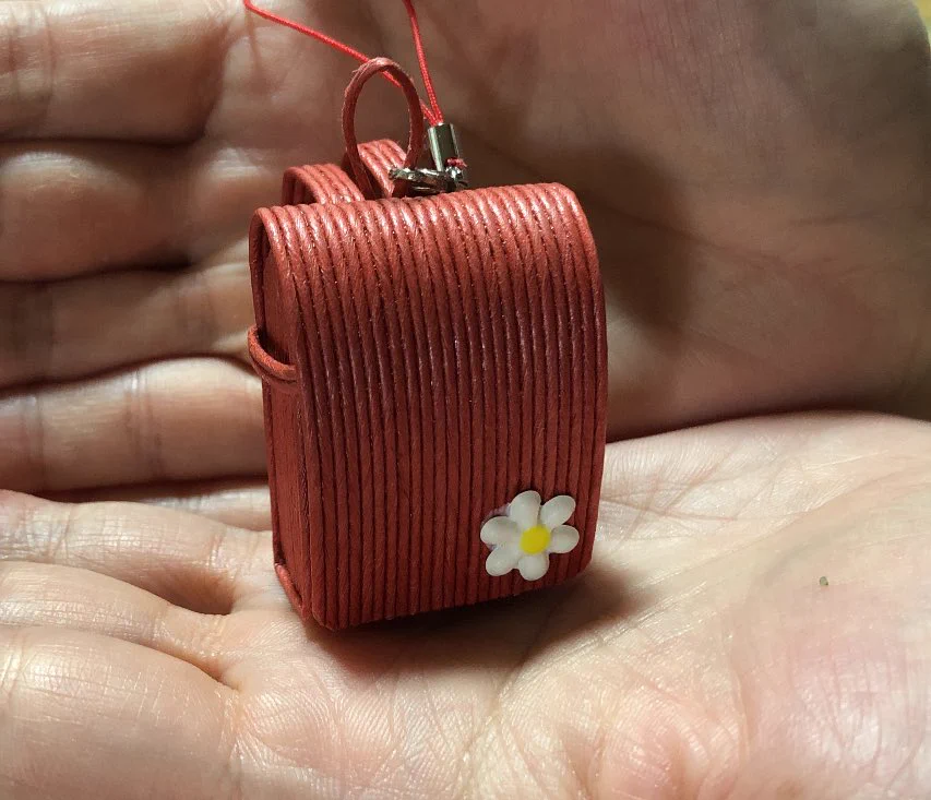 ボケ防止で作っているミニランドセルのクオリティが高すぎて話題沸騰中！