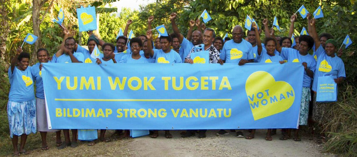 OxfamInVanuatu's tweet photo. Backed by #OxfamInVanuatu, powerhouse Vanuatu Civil Society Influencing Network #VCSIN expands to Sanma & Malampa Provinces and launches 'Vot Woman' campaign ahead of Vanuatu 2019 municipal elections + 2020 general elections.
#VotWoman https://t.co/pxlcwmdCaZ