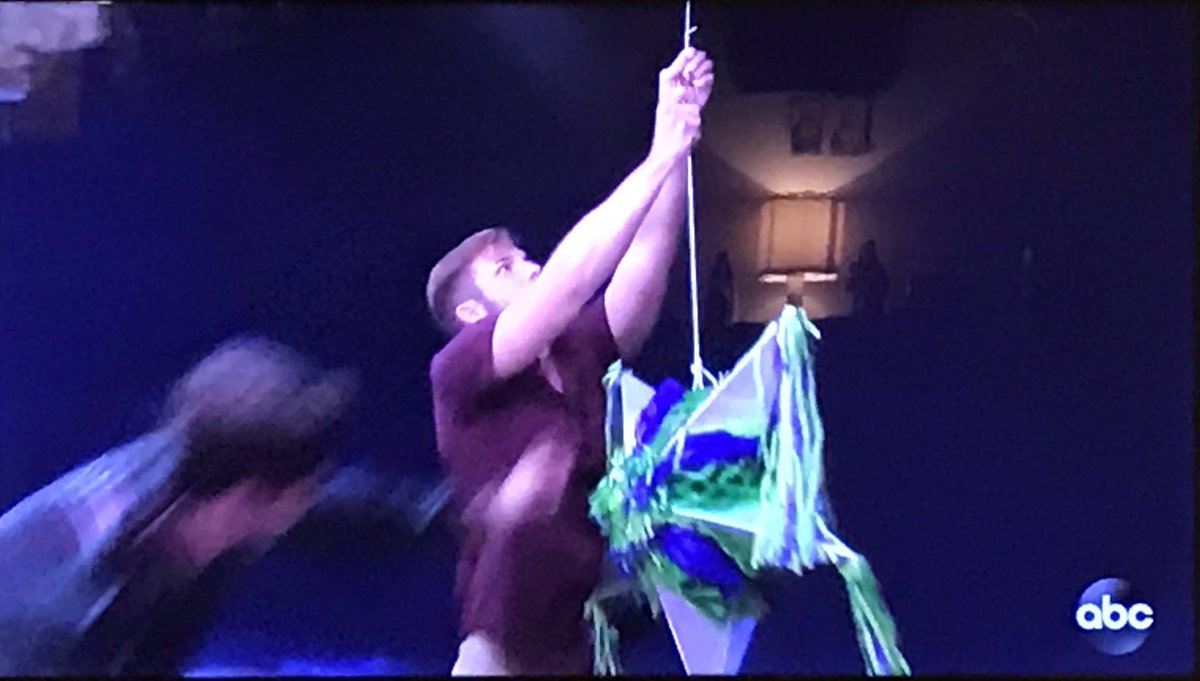 rosegoldgerry's tweet image. Jordan: should I wreck the piñata?

Clay: no, please don’t wreck the piñata.

No one:

Absolutely no one:

Jordan:

#BachelorInParadise