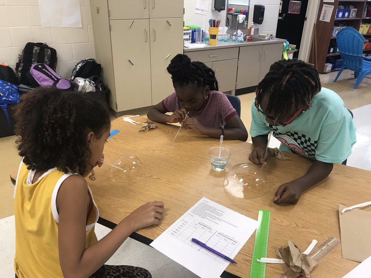 MsMahler_OCPS's tweet photo. Our fifth graders are loving science with the awesome Bubble Lab!! #natureofscience @LockhartesO https://t.co/pOQVdsGlNQ