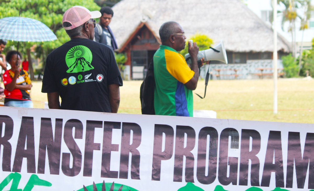 #OxfamInVanuatu #CTP team in communities this week disseminating results of the 2018 national cash feasibility study. 
Communities support cash-based interventions as a solution for faster &amp; more reliable humanitarian assistance in Vanuatu. 
#CashBasedAssistance #CTP
