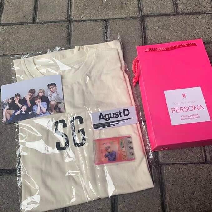 DontGoStore1's tweet photo. | 2DO PEDIDO PLAYERA SUGA |

🌸 Precio: $300 + envío (doméstico)

🍁 Fecha de Cierre: 30 de Agosto

~ Incluye: 
   ✓ 4 tarjetas fotográficas
   ✓ Fotografía Grupal
   ✓ Bolsa de persona https://t.co/Ko1iPnxsjV