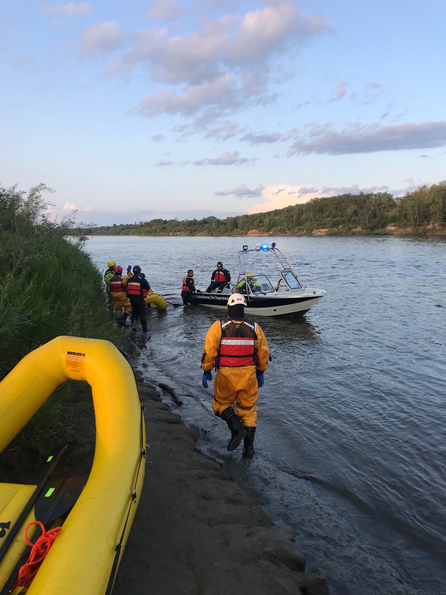 CowieHcowie's tweet photo. Water training as well!
#winningovermosquitos!! https://t.co/SjiQ7mbz35