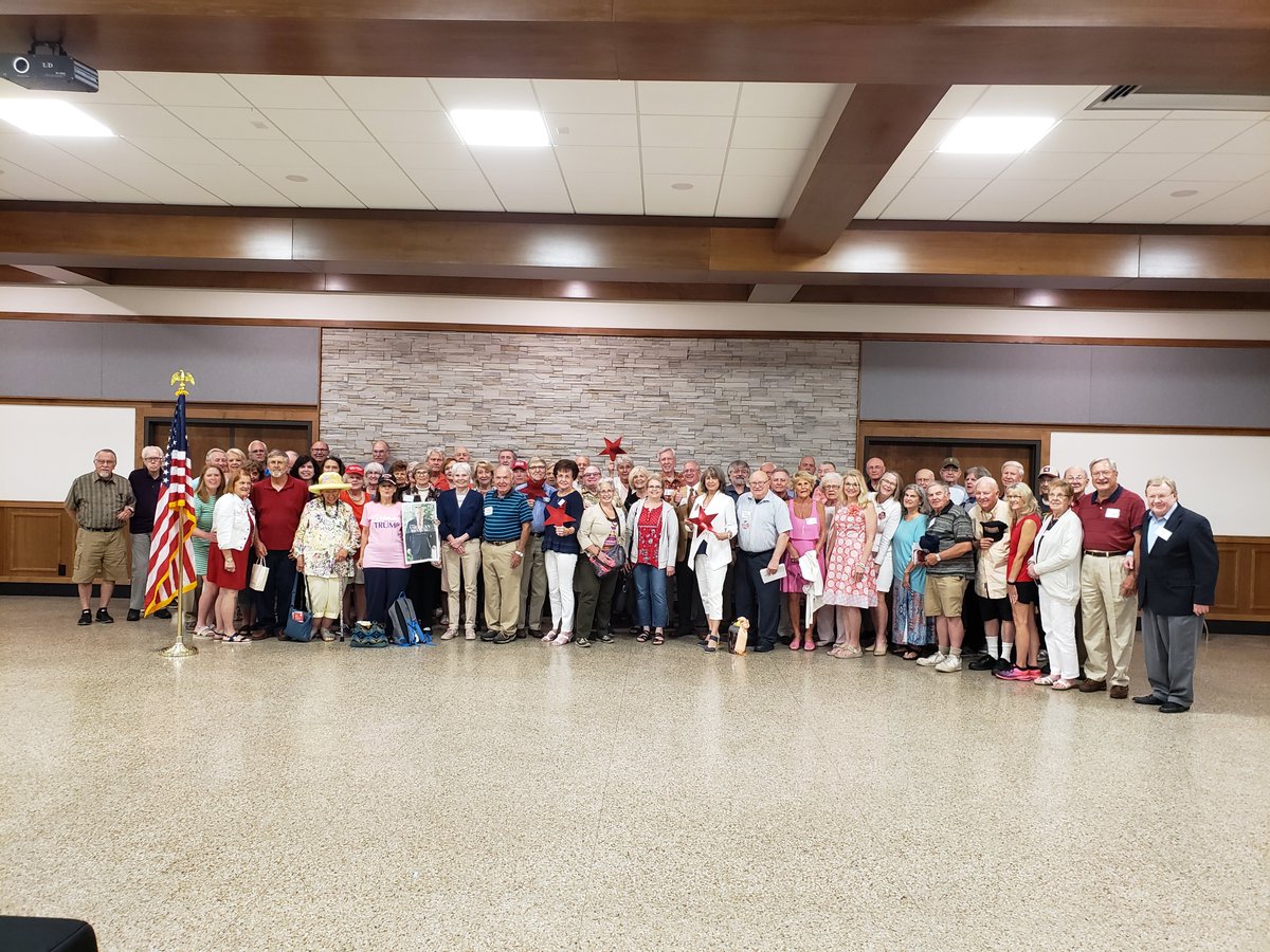 FarmGirlMinn's tweet photo. Had to stand way back to get everyone in this crowd at the Republican Seniors meeting. We are conservative, motivated and ready to work for Trump to win MN in 2020! @MNThinkTank @mngop @MNGOPSeniors #leadright @realDonaldTrump https://t.co/xZ6V7kF9zt