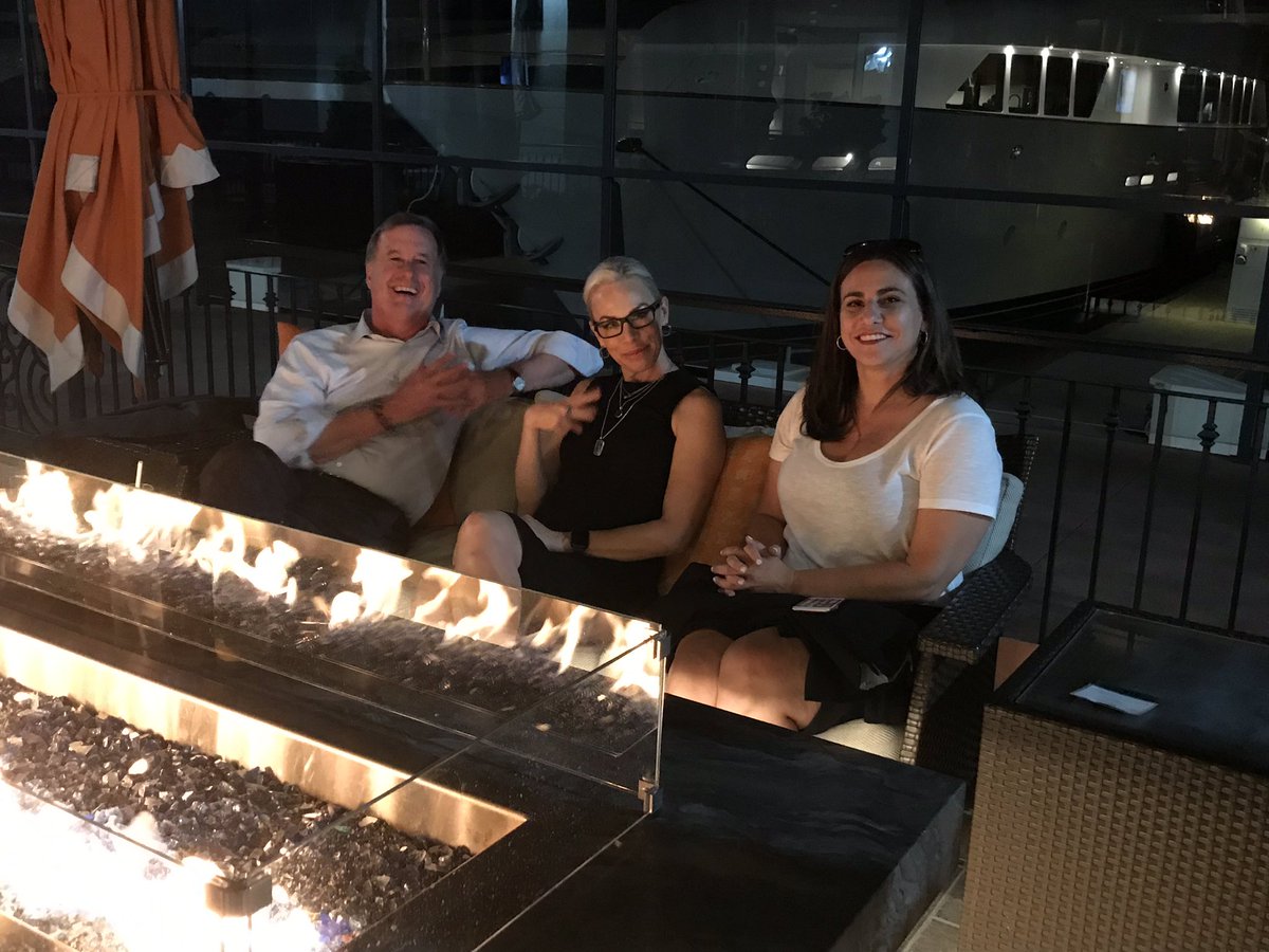 McnicolJayne's tweet photo. Relaxing after our sold-out @CALifeSciences #ewtl with our amazing board. https://t.co/5ekK3iv5LB