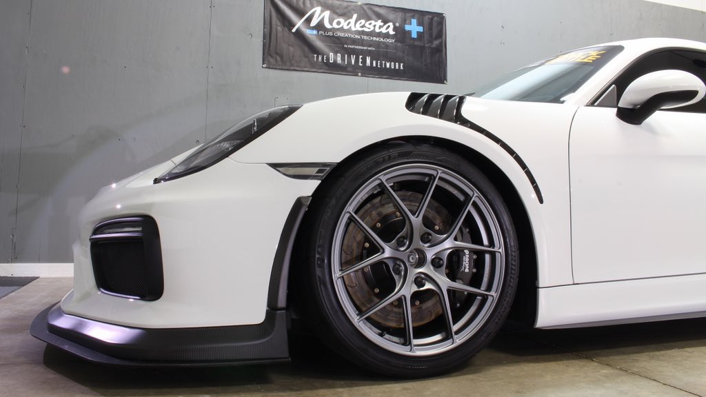 swirlfreedetail's tweet photo. This special #Porsche #GT4 received some major protection for its track abuse. #xpel #Modesta #BC04 https://t.co/rOWt4TP6Du