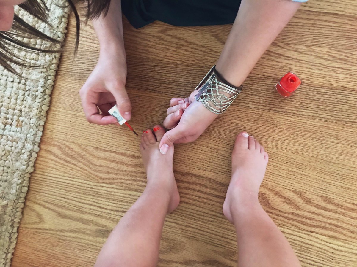 mikaela_lefaive's tweet photo. At least my toddler also has painted toenails #gendercrap #toddler #cute #nails https://t.co/cSfKPLnVq2