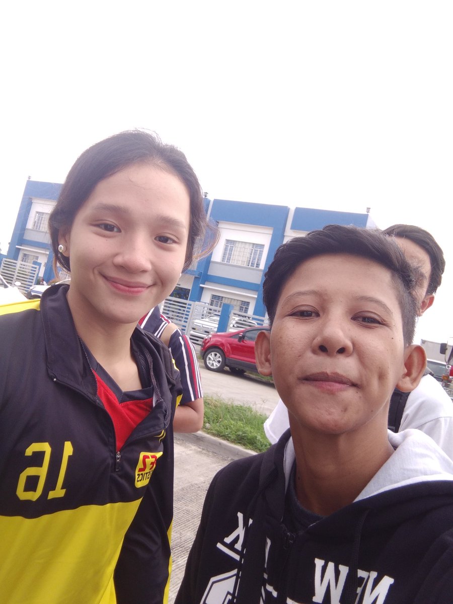 shiela4111's tweet photo. Thanks @miichellecobb
@VSGalang  @kimfajardo9 @itsmedescheng 💛😍😊😍 #F2LogisticsCargoMovers  #PSLAFC2019 https://t.co/3c4FEyZrSp