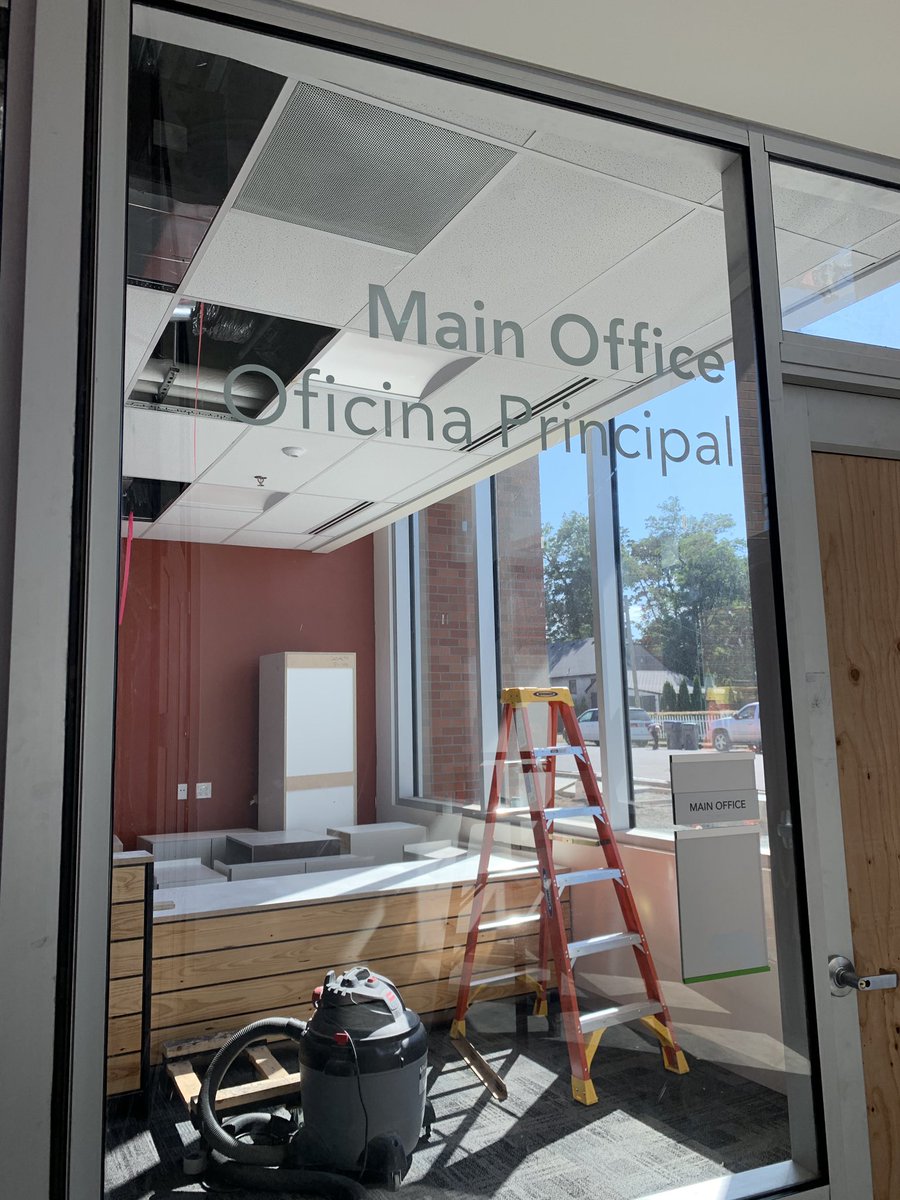 VPMayStreet's tweet photo. 2 days until Admin move in to May Street Elementary.  We are so ready to be in the new space!  Great things happening every day. #VPdayinthelife #Proud2BHRCSD #HRCSDexcellence https://t.co/Gzc0YPXxRS