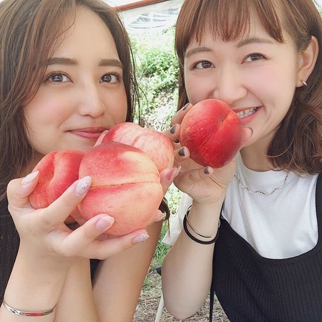 m65_irldh's tweet image. .
.
🍑狩りました。
.
.
#平田観光農園#桃狩り#fruit#peach
#暑くて10分でばてる
#わたしのお盆休み#もう終わってしまう
#いいね#いいね返し ift.tt/2TtO9M1