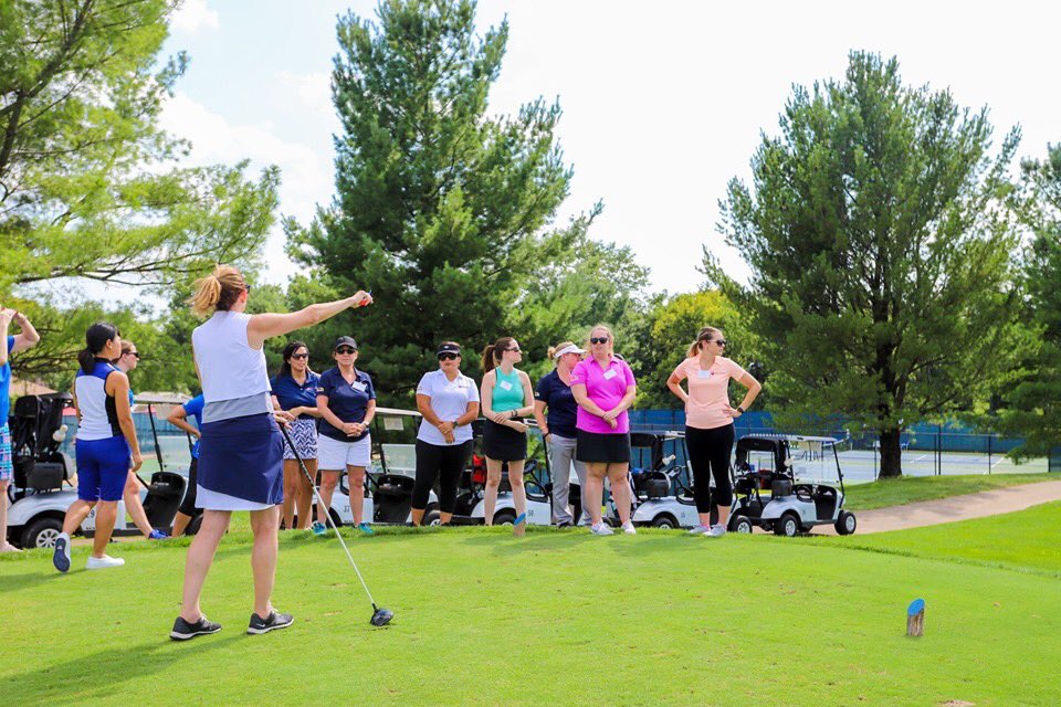 women_oc's tweet image. Never played #golf but want to?  WOC founder ⁦@Donna19th⁩ leads an etiquette class designed for busy business women.  #learntogolf