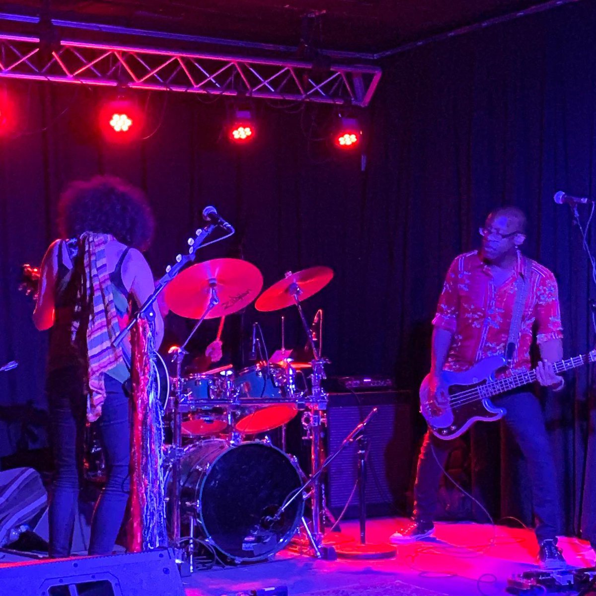 Eljuri's tweet photo. #OnTheRoad #EljuriResisteReggaeTour Thanks for coming out to support us Philly! #LetsDoItAgain #RootsRockReggae #EljuriStyle https://t.co/6kYj5RWY2I