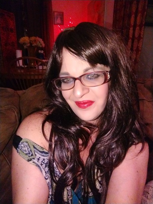 Putting on the good girl face before I get super nasty! Cum see what naughty secrets I have..... @modelhub  https://t<a href="/tag/gypsydoe"class="tags"><span>#gypsydoe</span></a>