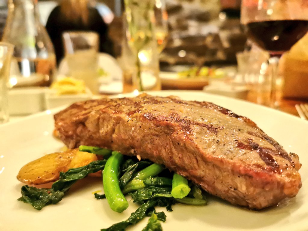 YashYanthi's tweet photo. Tonight I'm away from the kids&amp; Chris to hang w/@HuaweiMobileCAN &amp; celebrate the launch of the P30 pro Amber sunrise. Ready to ✔️something off my bucket list that I know they wouldn't be up early for. 1st dinner #giftedexperience #huaweip30Pro
#rewritetherulesTO #giftedexperience https://t.co/8Yv4Ot6k3l