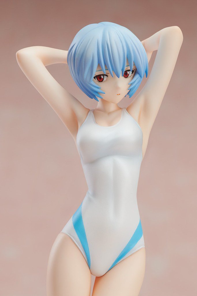 ワキの作りこみと着色が実にリアル！ 「綾波レイ」のフィギュア
