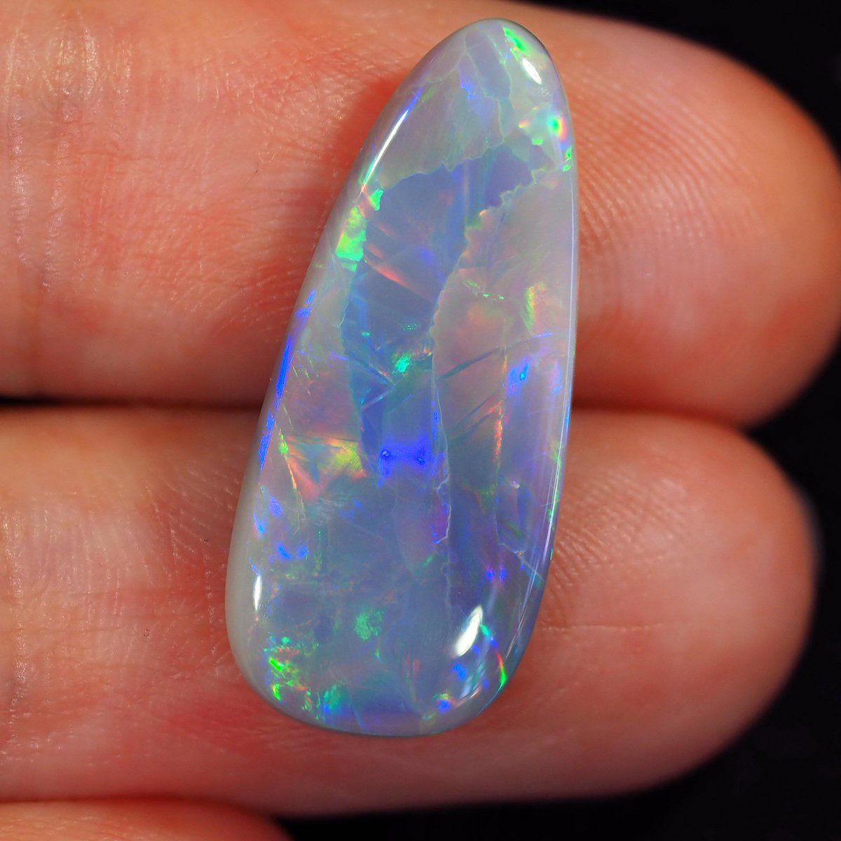 opalgalaxies's tweet photo. 6 Cts Rainbow Colour Play Semi Black Opal Stone MM103
Dimension : 22x10x4 mm
Weight : 6 cts
Body Tone : 5N
Brightness : B2
#rainbowopal #blackopal #opalstone #opal
https://t.co/5LUmrPejgo https://t.co/5SXk3aaSUJ