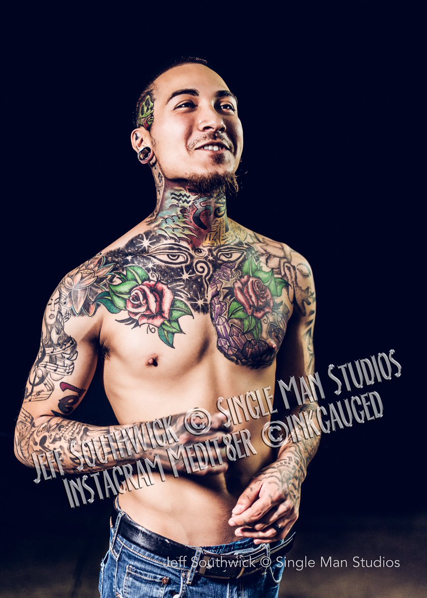 inkgauged's tweet photo. If looks could kill😉 #model #modelswanted #modelsearch  #photography #singlemanstudios #fashionnova #fashion #gauges #inkedupmen #tattoos @singlemanstudios #photographer #thebest https://t.co/hAezlhce2E