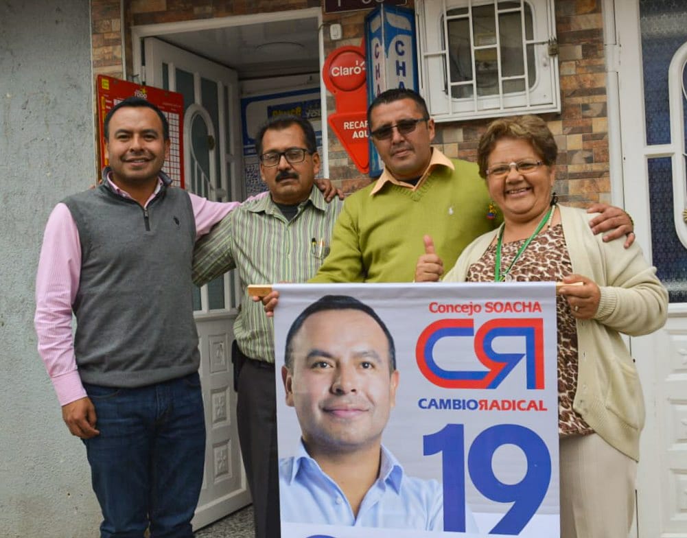 CamiloNemocon's tweet photo. Recorremos nuestra querida #Soacha hablando con los ciudadanos sobre los temas más importantes que aquejan al municipio. #ConstruimosConCamiloNemocón una propuesta de desarrollo para adoptarla desde el Concejo Municipal en los próximos 4 años.
#ConGiovanni #DeUna 👍🏻 https://t.co/DEcLt2OhdP