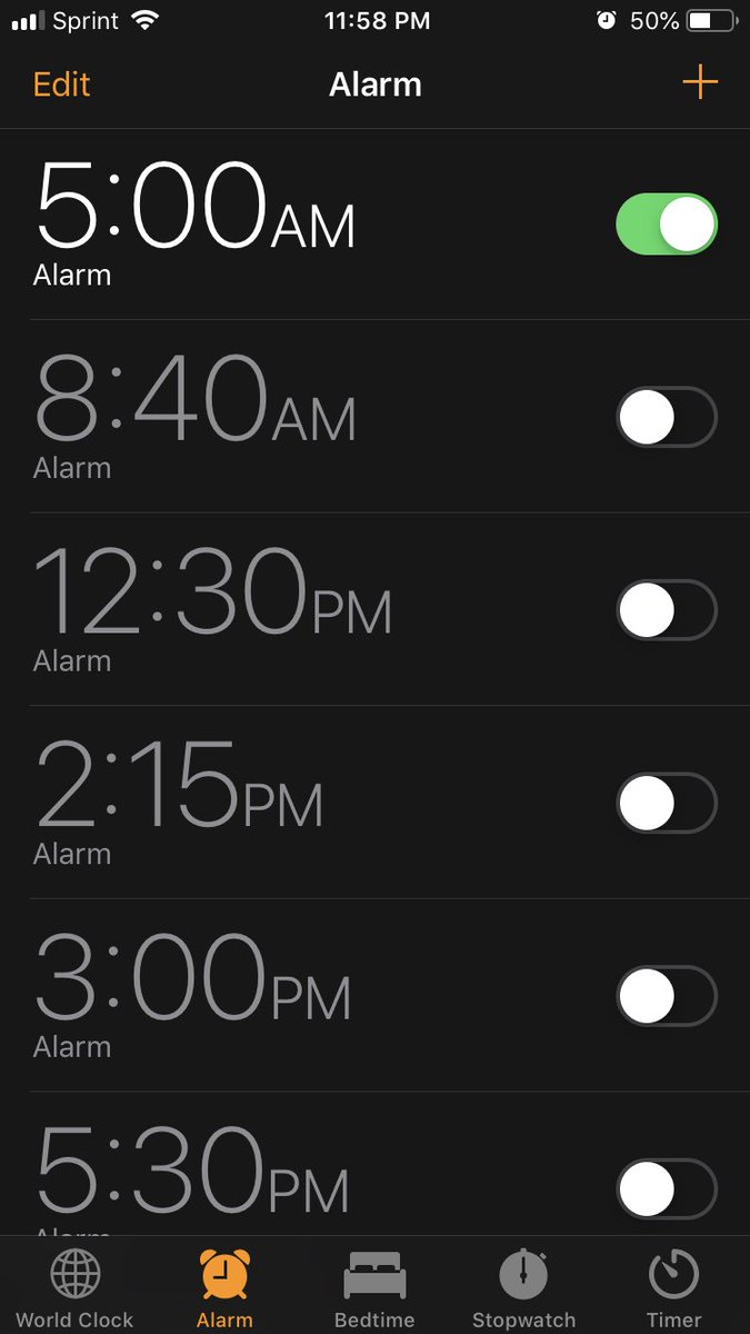 SenoritaLeft's tweet photo. It’s that time of year! #FirstDayOfSchool2019 https://t.co/cIXrHmHhIU