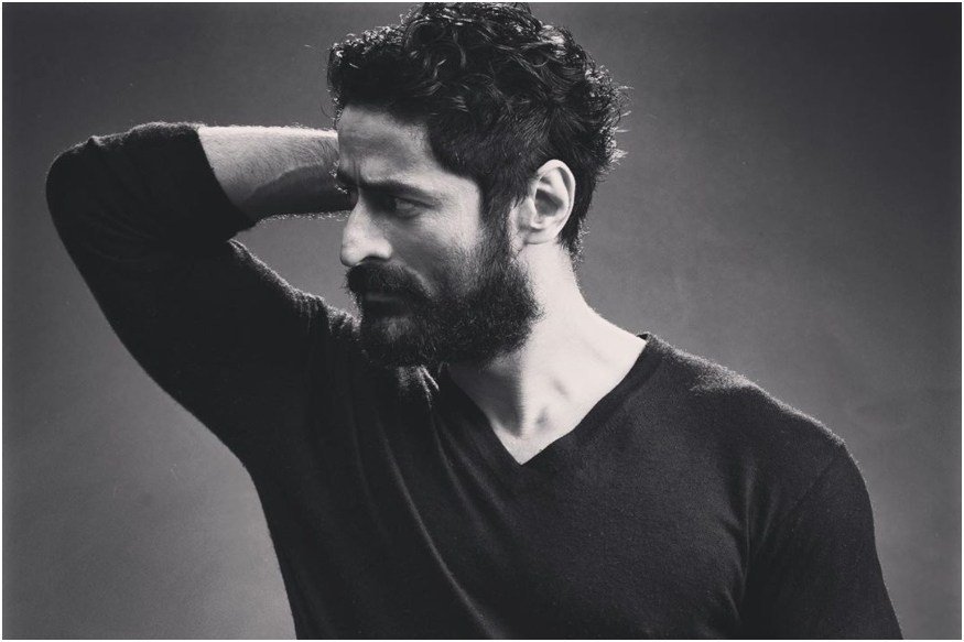 Happy Birthday Mohit Raina: 5 Times the Uri Actor Impressed us with His Instagram Pics  