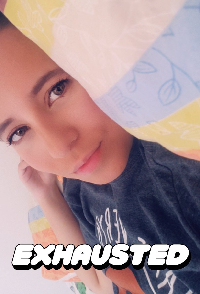 RutLobo's tweet photo. Primera vez que mi cara de post turno no es de una puerpera vaginal inmediata #PrincessR 👸🏻😂 https://t.co/4T6LuxIIsa