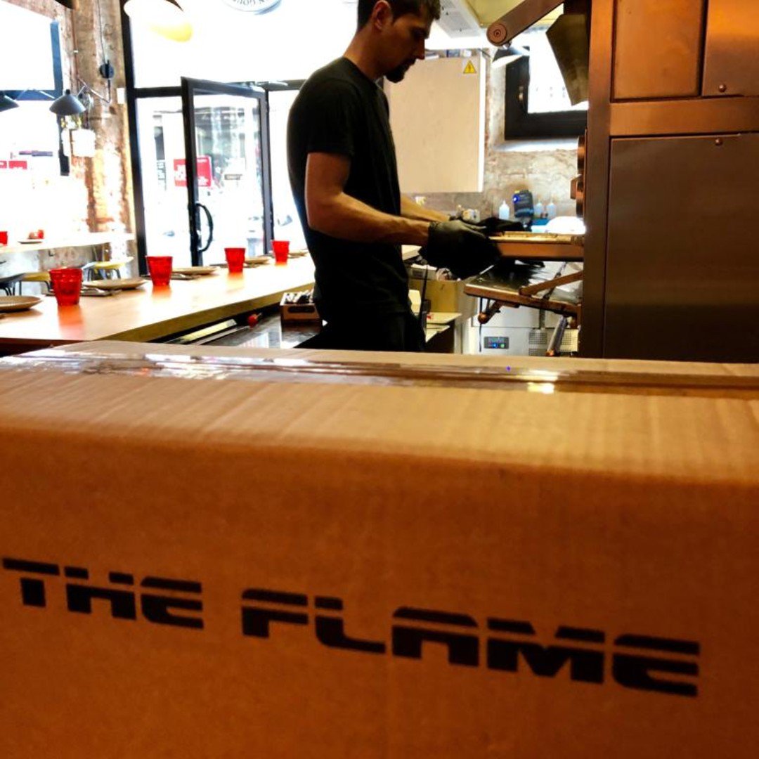 ProInsFred's tweet photo. Bbqtheflame ja és present a Apluma (the chicken gourmet place).
-----------------
Bbqtheflame ya está presente en Apluma (the chicken gourmet place).
.
.
.
#apluma #restaurant #bbq #cuinesprofesssionals #cocinasprofesionales #bbqtheflame https://t.co/uPp0h8L7QD