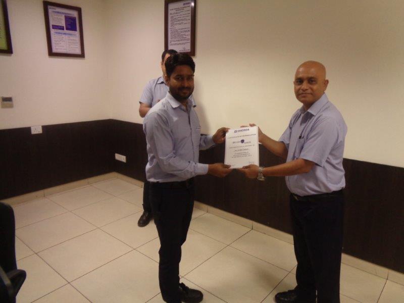 SigmaElectricM's tweet photo. @SigmaElectricM felicitated employees who have demonstrated outstanding contributions to our Customers through their work and exhibited a positive and supportive attitude. https://t.co/KYq8qcAPUH