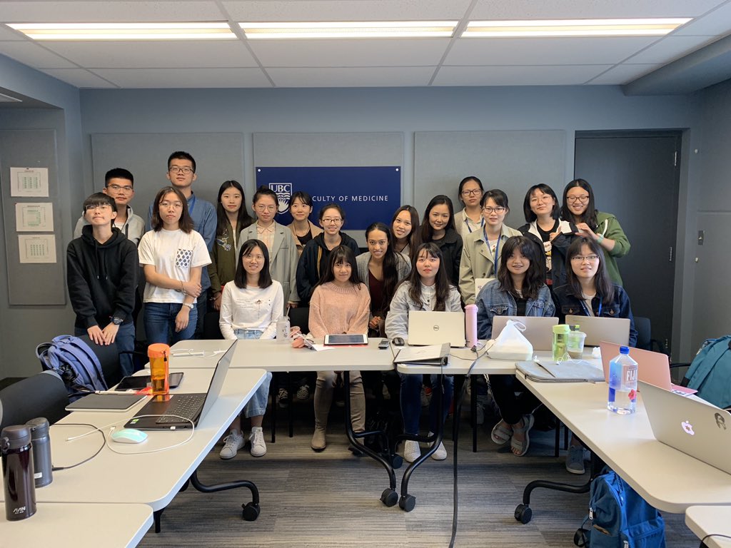 KatherineWangYS's tweet photo. I miss Dr.Goldman, he is the most charming teacher in my life.I love his lectures, his infectious voice, his signature smiles. I’m going to miss him for a long long time. I will never forget the effort he and Mara made to let us have the best lecture and stimulation.@VSP_Med https://t.co/hPJATv36oS