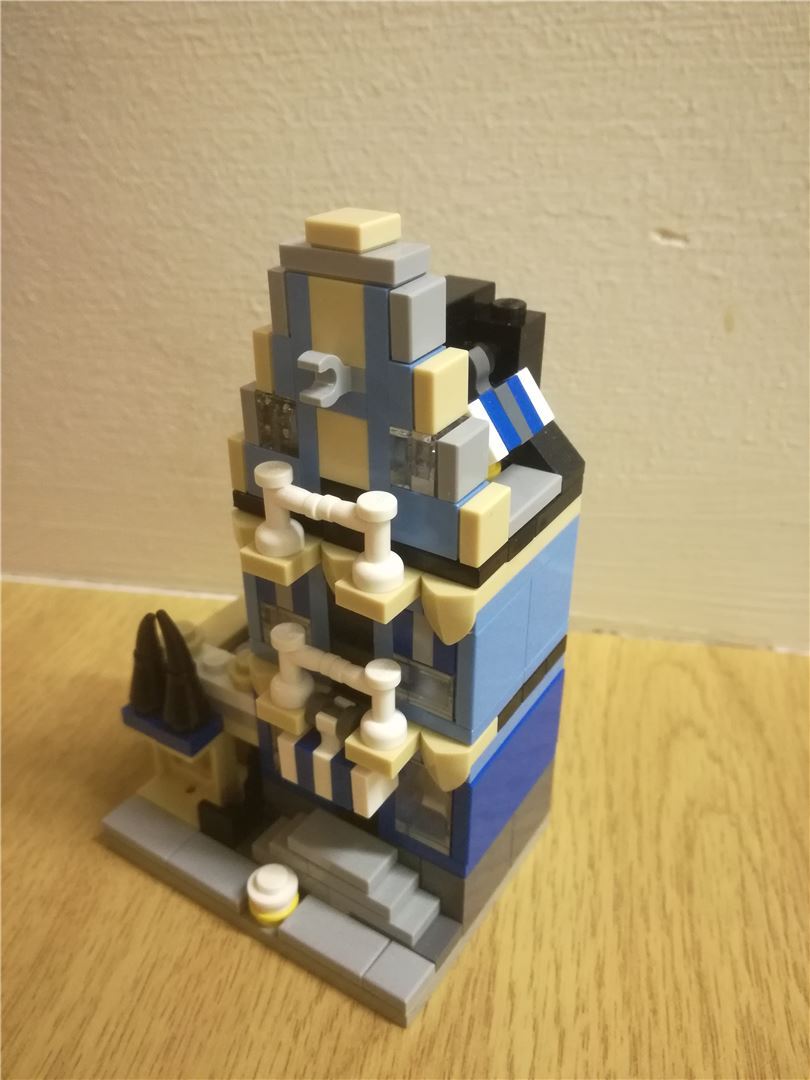 pilotbrick's tweet photo. Have you ever seen the mini version of Market Street (Lego 10190)? Seller "Creations4you" built this MOC and offers it via PilotBrick. 
https://t.co/ta7HVpRD5c
#moc #lego #lego10190 https://t.co/61mYPF0eJb