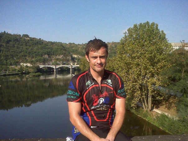 StevePrescott1's tweet photo. 10 yrs ago @StevePrescott1 cycled thru #Cahors on way to #Wembley we are elated @t_prescott1 continued his fathers amazing legacy by cycling thru and emulating this famous pose on way to this year’s @TheChallengeCup @Saints1890 v @WarringtonRLFC @PDigitalLtd https://t.co/fzV5BCBbmF