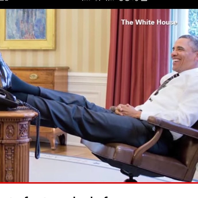AbdulAbmJ's tweet photo. Presidents are human like every one of us..they work and stay professional. Yet, they joke, laugh, cry, drop their legs on office table like Obama below, eat and pick their tooth like PMB..Absolutely nothing wrong with pictures showing their human side! Let's focus on their work! https://t.co/JlbZLEiiRL