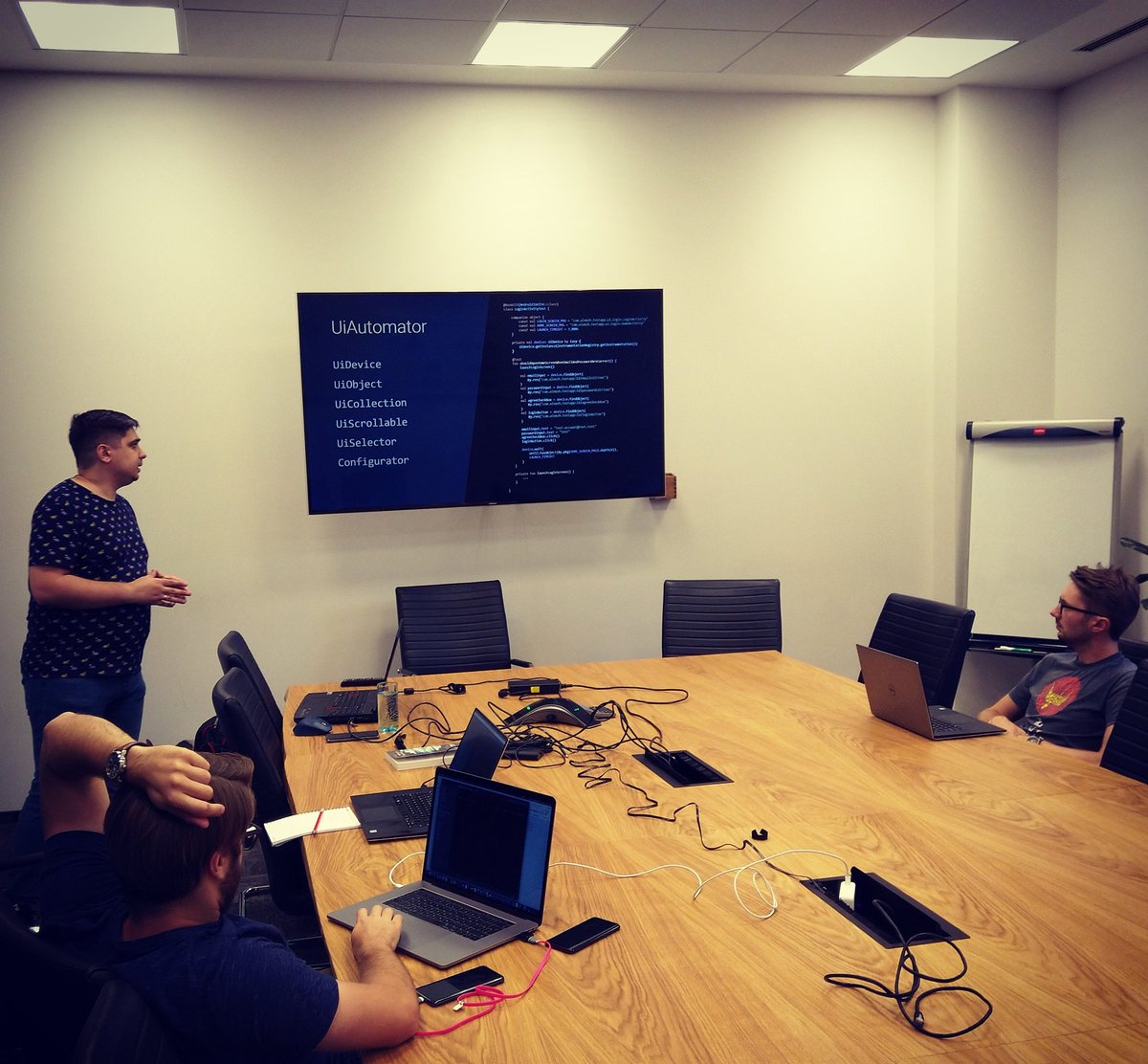 Alex_Zhukovich's tweet image. Yesterday, I had the first part of my workshop about "Android UI testing".
A blog post about UI testing and project for practice basics of Espresso framework will be published soon. #AndroidDev #androidtesting