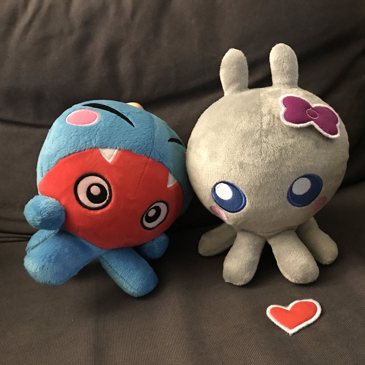 hank117's tweet photo. I mean, I have sub badges, too? No one cares, but they’re pretty cute, not to mention you can buy physical versions of them...
😆🥳
#subbadges #twitchtv #plushies #rokuu #twitchcreative @Twitch @TwitchCreates https://t.co/j8UARWI4GM