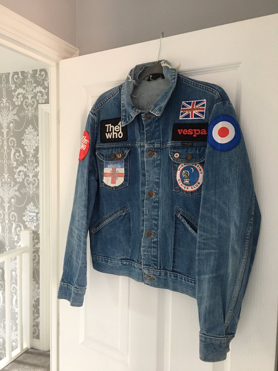 gary_mutimer's tweet photo. Today after 18 years, I say goodbye to this bad boy, we’ve got some memories! I will be handing to the next generation of a @TheWho fan! I know he will wear it with pride! #LetsSeeAction #WhoAreYou x https://t.co/hdD10jnALZ