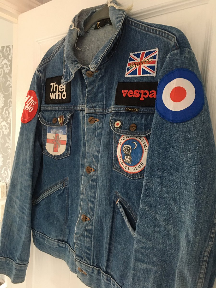 gary_mutimer's tweet photo. Today after 18 years, I say goodbye to this bad boy, we’ve got some memories! I will be handing to the next generation of a @TheWho fan! I know he will wear it with pride! #LetsSeeAction #WhoAreYou x https://t.co/hdD10jnALZ