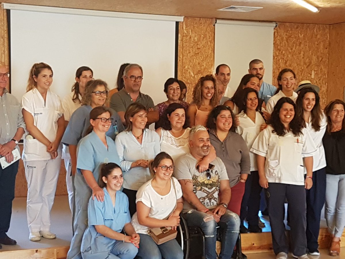 catarina_mart's tweet photo. Ontem estivemos em Rovisco Pais, o centro de reabilitação onde 81 trabalhadores foram vinculados graças ao Prevpap e à sua luta. Comemoram a vitória, lutam pelo que falta fazer. Gente de coragem. https://t.co/W6xnUcu1nJ