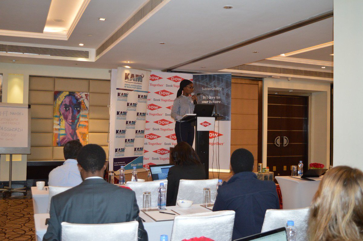 CKLAfricaltd's tweet photo. Large part of #waste ends up in poor &amp; rural communities where #wasteinfrastructure is nonexistent. Let's not just plant trees but also actively get involved in environmental cleaning #PlasticPollution #EnvironmentalSustainability #WednesdayThoughts @MucaiKunyiha @WILDLANDSSA https://t.co/F6Lyg3hkVq