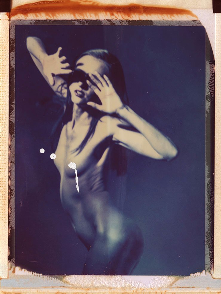 I wish I could show you, when you are lonely or in darkness, the astonishing light of your own being.” Polaroid 669
#filmisalive #filmwins #instantfilm #polaroid #packfilm #womencreating #ishootfilm