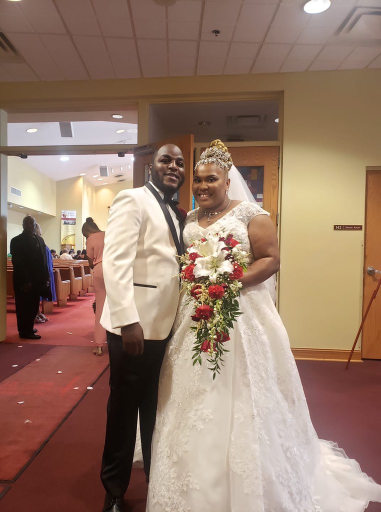 AddictedToTINK's tweet image. Both of our names got ROSS at the end. 😝 #ReadySetRoss 🥰💍❤️