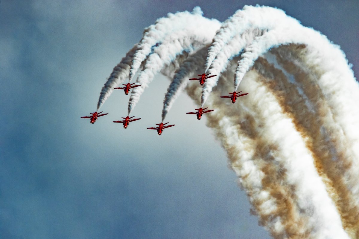 BlitzPhotos's tweet photo. Smoke on RAF Red Arrows #rafcosford 
@cosfordairshow
 
@RAF_Cosford
     
@rafredarrows https://t.co/eZ7C9Mb1HM