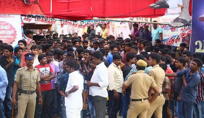 SSiddhiq's tweet photo. இது காசுக்காக சேர்ந்த கூட்டம் இல்ல
என் தலைவன் #சிலம்பரசன் காக தான சேர்ந்த கூட்டம் 😘
#STR #Simbu 
#4YearsOfVaalu 
@vijayfilmaker @ELAKKS @BoopathyDeepan @MahatOfficial @STRheadFansClub @hariharannaidu https://t.co/0shViQHC0U