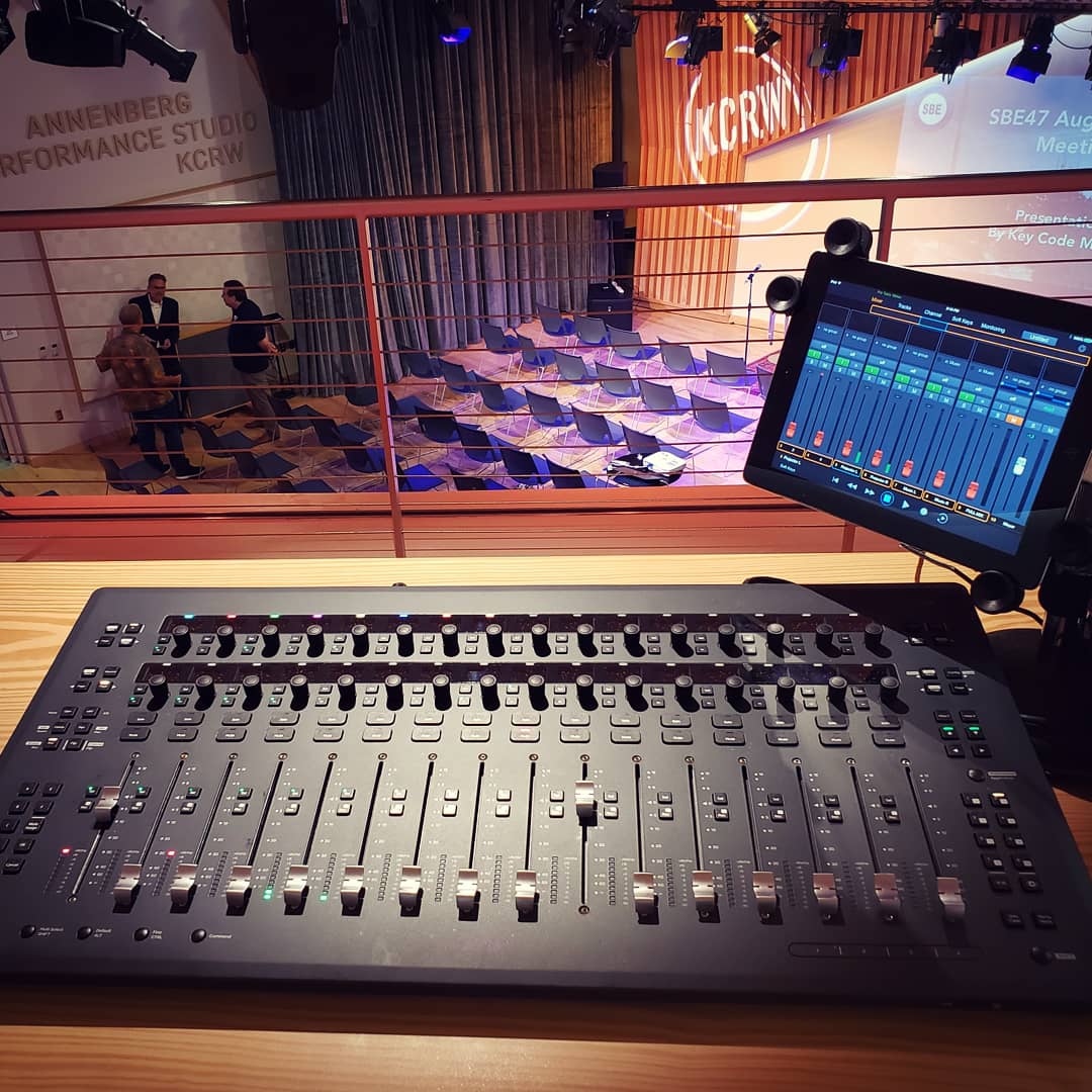 Avid's tweet photo. 🎚️ Avid S3 in @KCRW's Annenberg Performance Studio
⠀
▶️ https://t.co/Er8QiJ59hL
⠀
#kcrw #avids3 #controlsurface #protoolscontrol #eucon #protools #avid https://t.co/GvngWykL9m