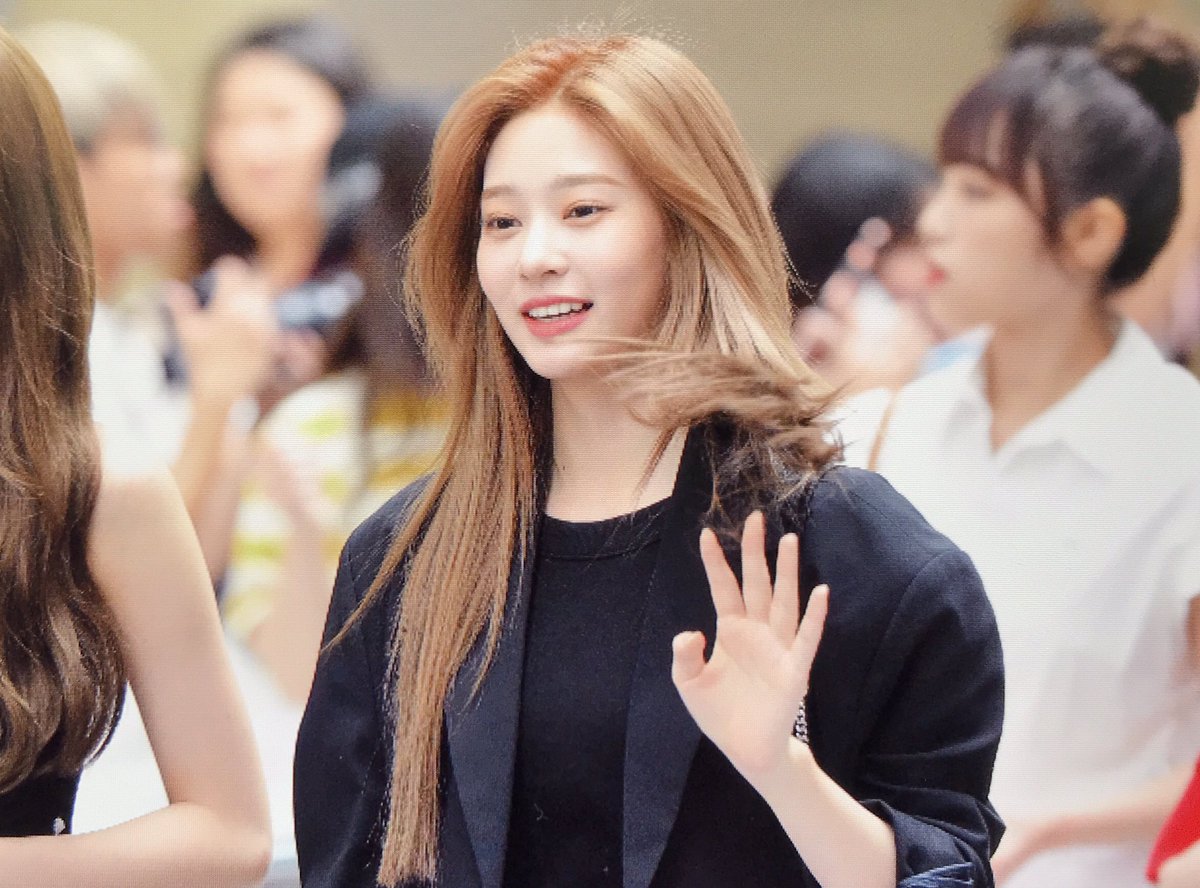 190814 ICN 프리뷰

#아이즈원 #IZONE #アイズワン 
#김민주 #Minju  #キムミンジュ