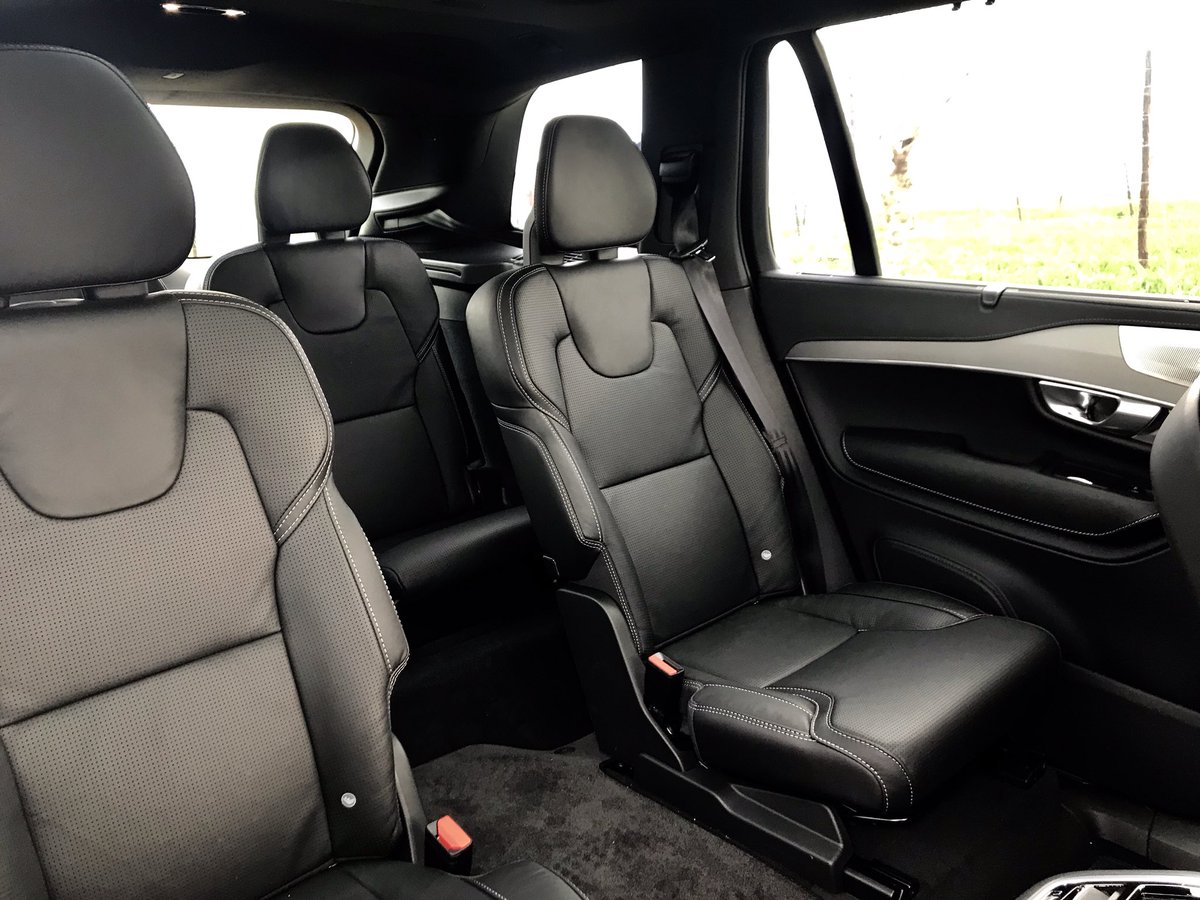 khuleonwheels's tweet photo. Signing off from the Western Cape where we met the refreshed @VolvoCar_SA XC90. Subtle exterior and interior changes keep things fresh. Introduction of Volvo Concierge means added peace of mind for buyers. Engines stay the same with hybrid T8 standing out for power &amp; efficiency. https://t.co/yZfvXZ4RhX