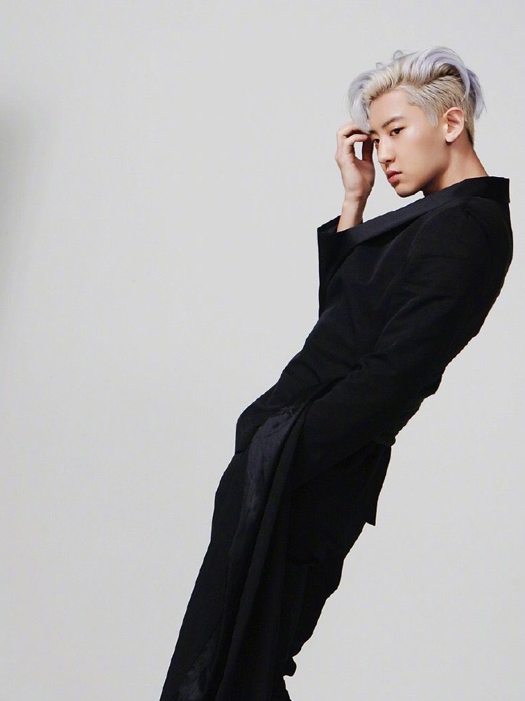 chanyeol pics tweet media