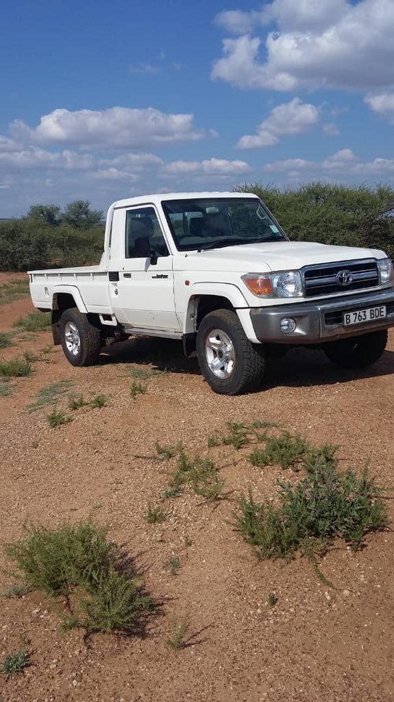 Rre_Malabola's tweet photo. Your assistance in helping us locate this here vehicle stolen this morning in Kanye will be highly appreciated 🙏

PLEASE call 71290268 and or 999 if you have seen it somewhere , have any information or insight about its whereabouts....

Thank you in advance 🙏 https://t.co/SYuUKJjZM8