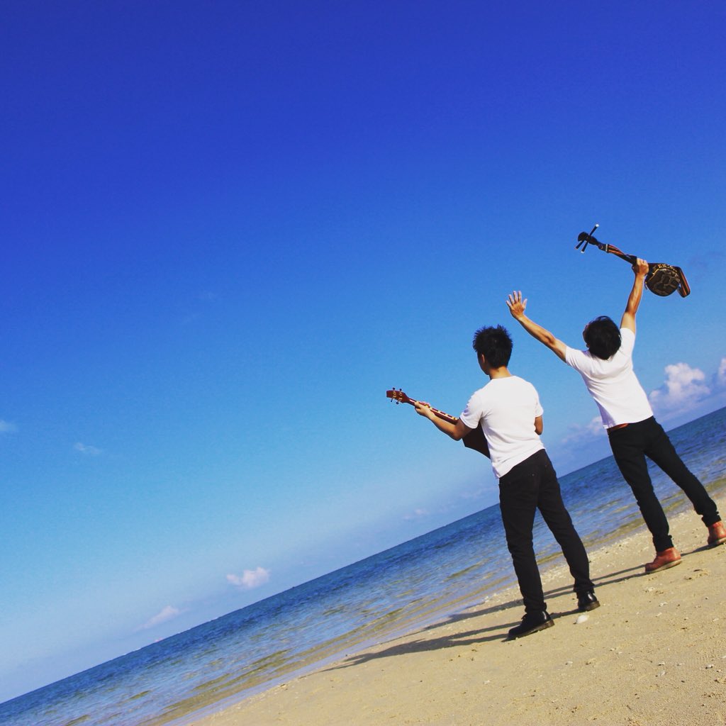 w_face3415's tweet photo. W-Face、Twitterを始めました!
Vo.&三線/エイタ
一五一会/Ma-sa
皆さん是非フォローして下さいね😊
#沖縄 #ダブルフェイス #三線 #一五一会 #沖縄音楽 #Okinawa #沖縄民謡 #POPS #作詞作曲 #アーティスト https://t.co/WvS3kEZLt5